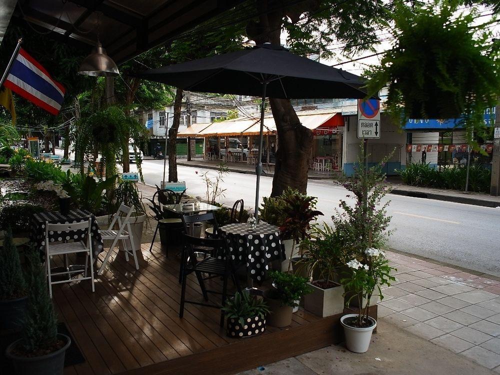 Albergue Vx The Fifty Bangkok Exterior foto