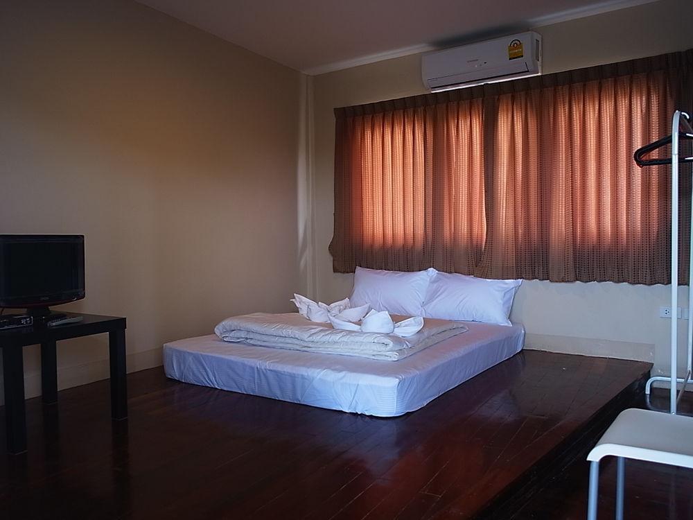 Albergue Vx The Fifty Bangkok Exterior foto