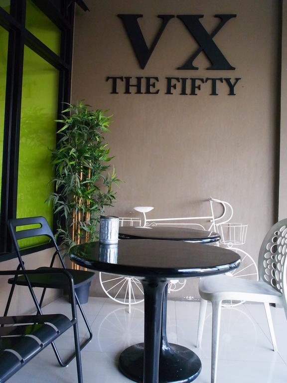 Albergue Vx The Fifty Bangkok Exterior foto