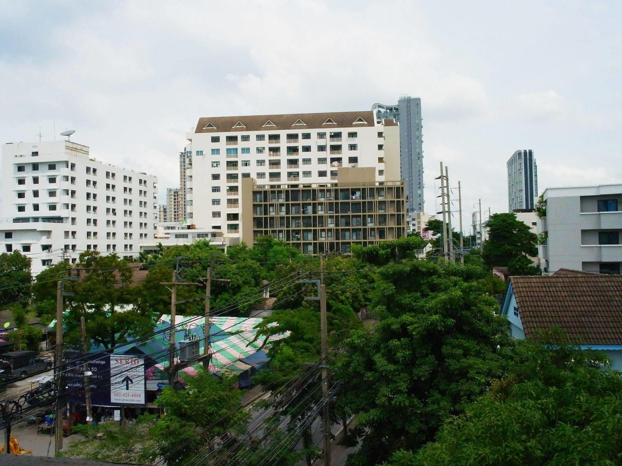 Albergue Vx The Fifty Bangkok Exterior foto